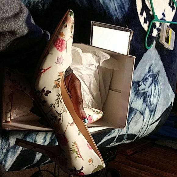 Brand-new Nine West Heels - Picture 3 of 3
